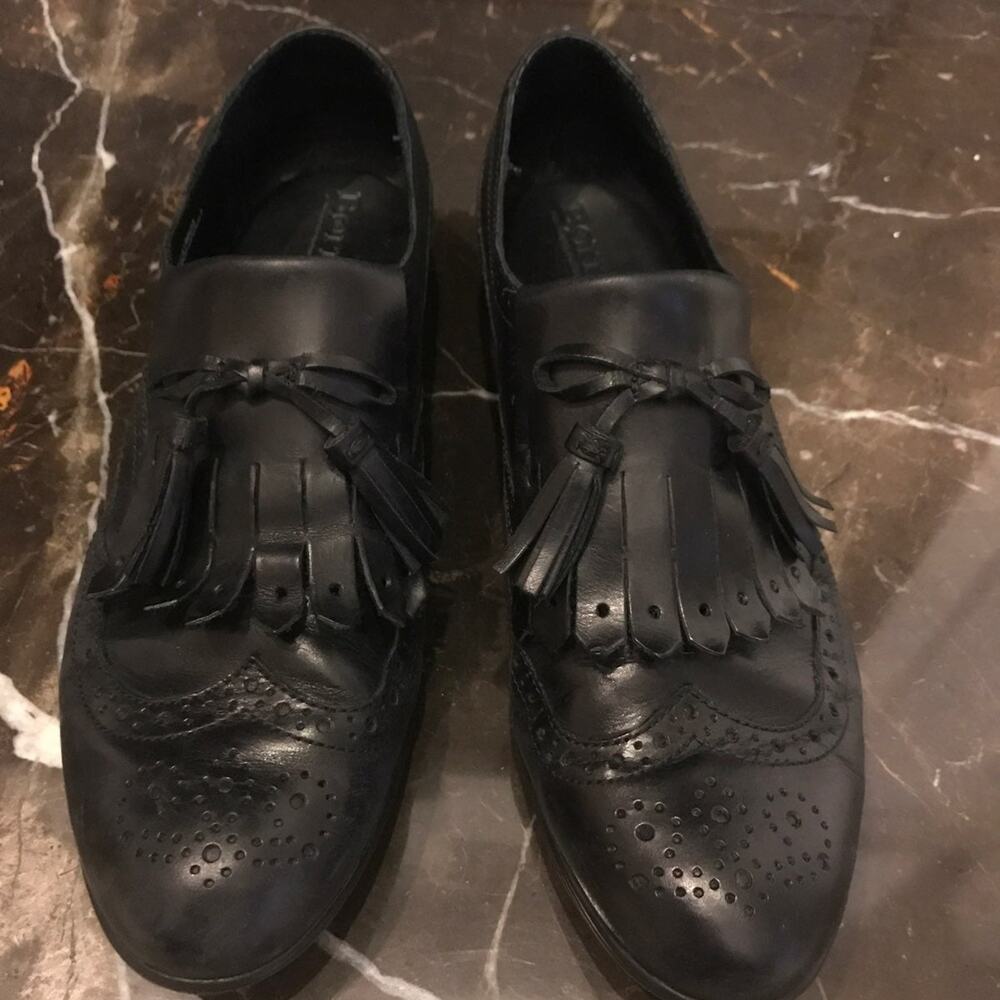 Sz 9 1/2 Men’s Born dress Shoes